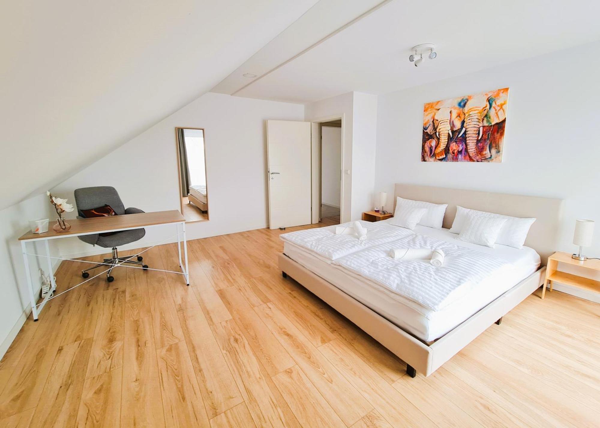 Apartment Naehe Airbus Манхинг Экстерьер фото